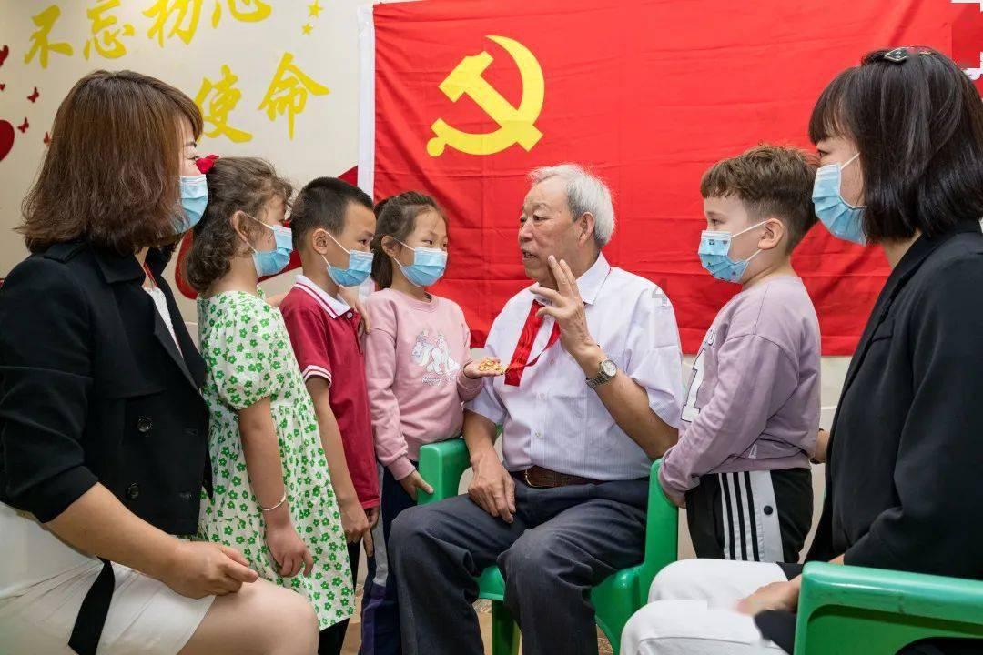 受大雾及路面结冰影响，甘肃多条高速公路临时管制